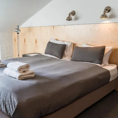 B&B Trybunalska *