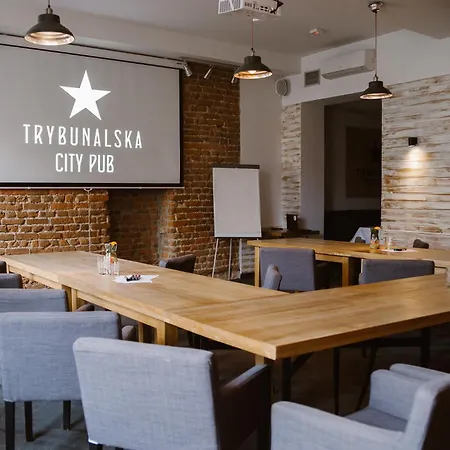 Trybunalska Bed & Breakfast 4*