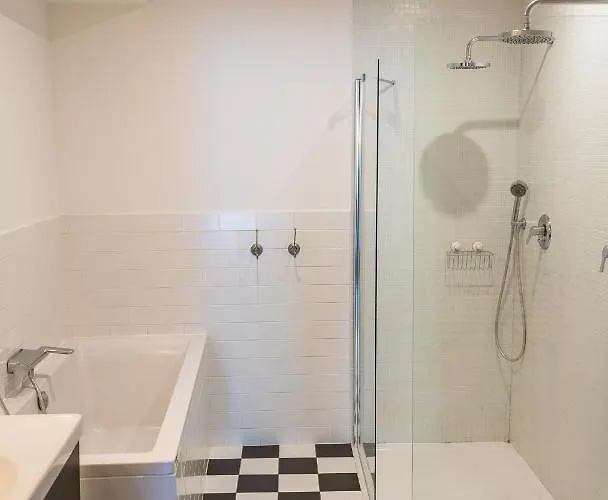 Trybunalska Nocleg ze śniadaniem 3*