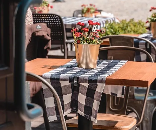 Trybunalska Bed & Breakfast 3*